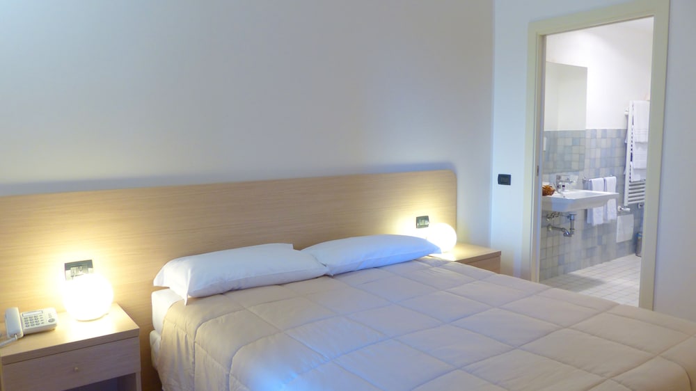 

Verona - SantʼAntìoco - Mercury Boutique Hotel