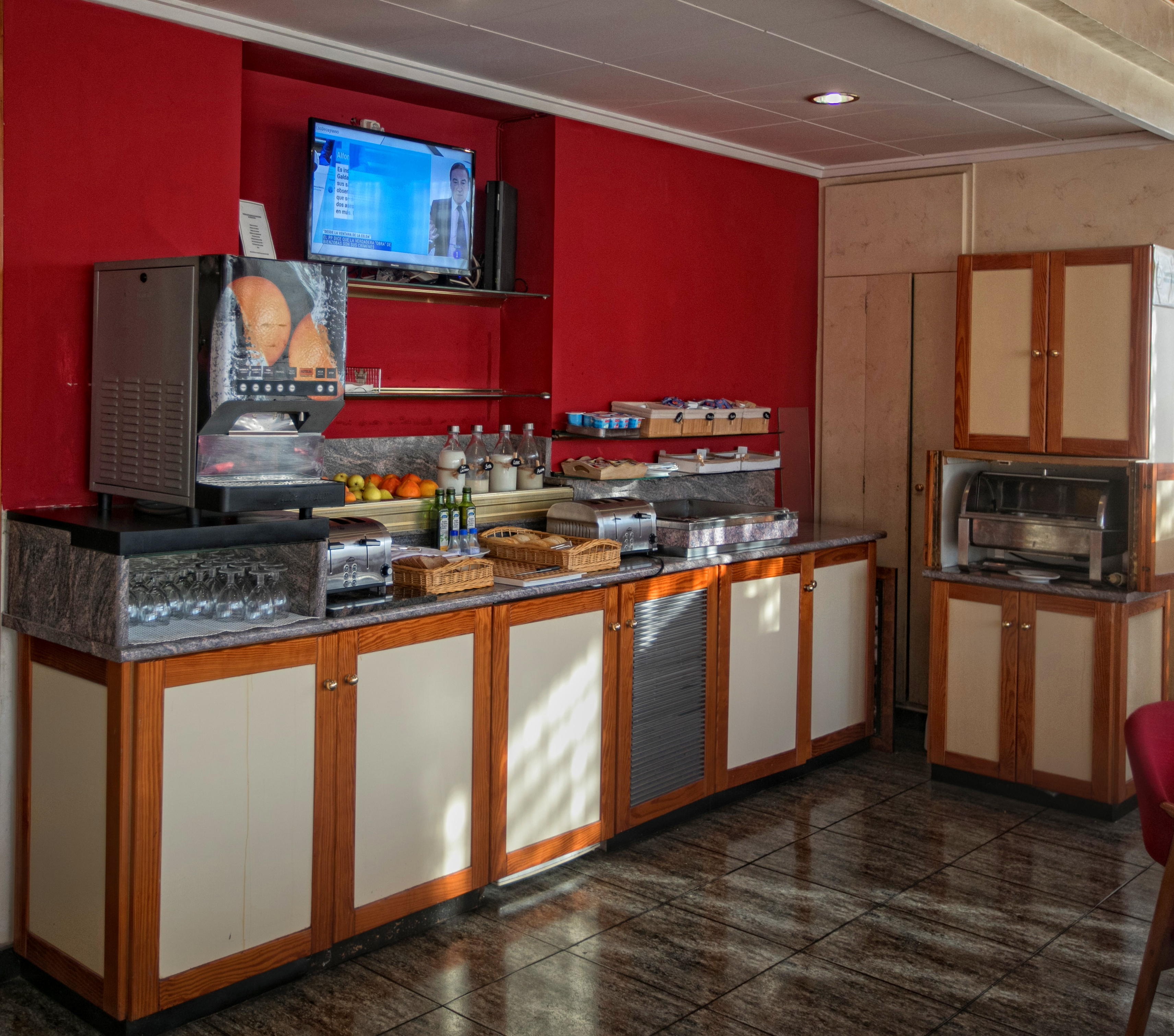 

Verona - Alcoy - Hotel Reconquista