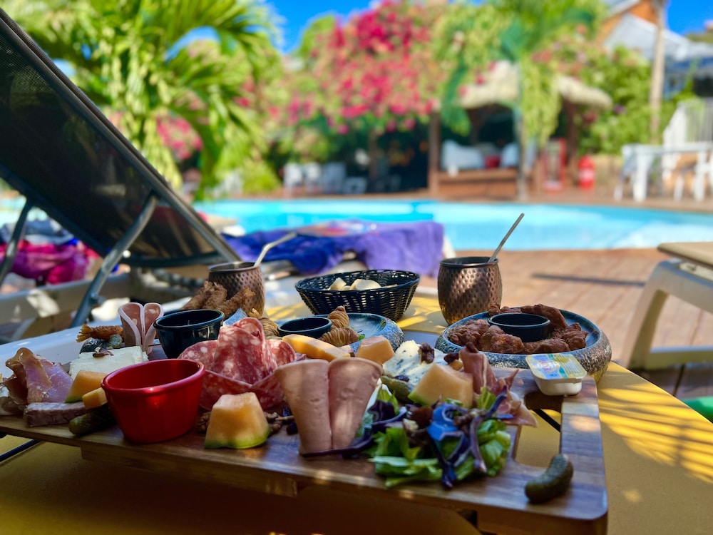 

Milano - Sainte-Rose - Tropicana Suites