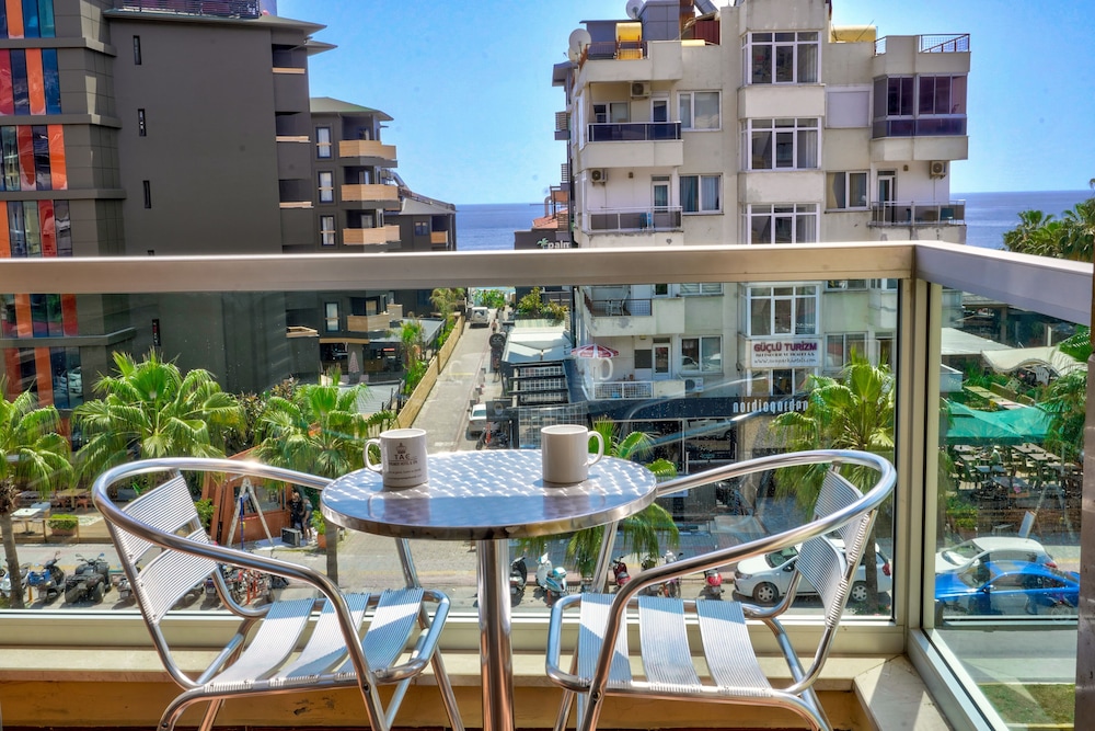 

Milano - Konaklı - Tac Premier Hotel & Spa
