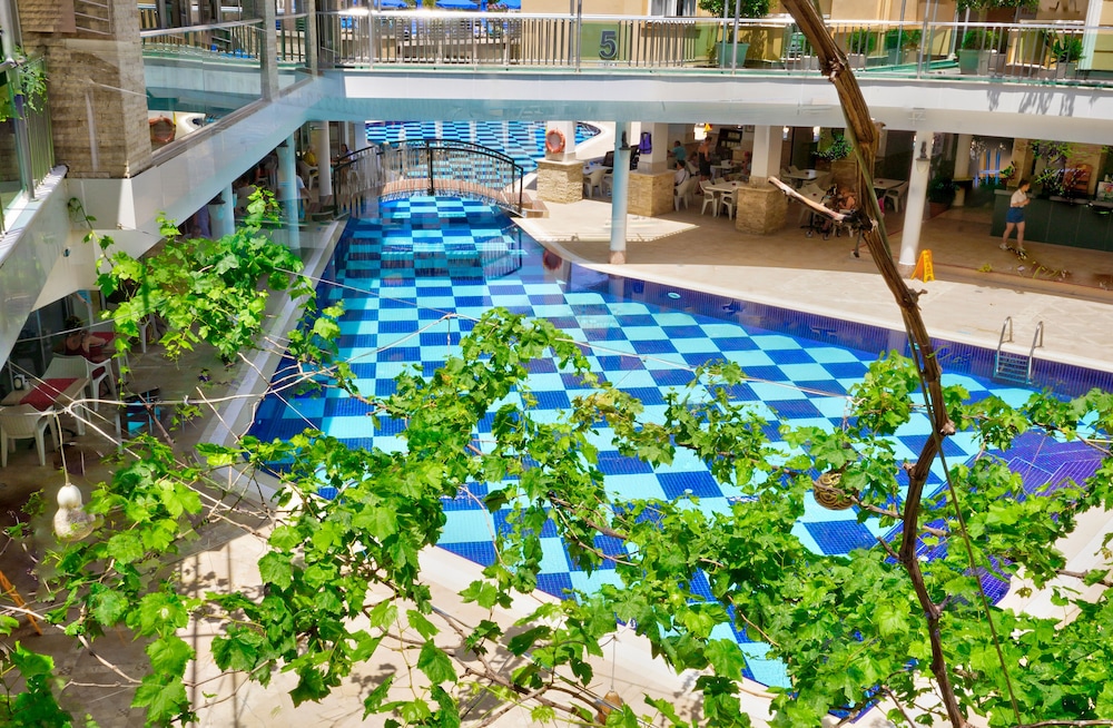 

Roma - Konaklı - Tac Premier Hotel & Spa