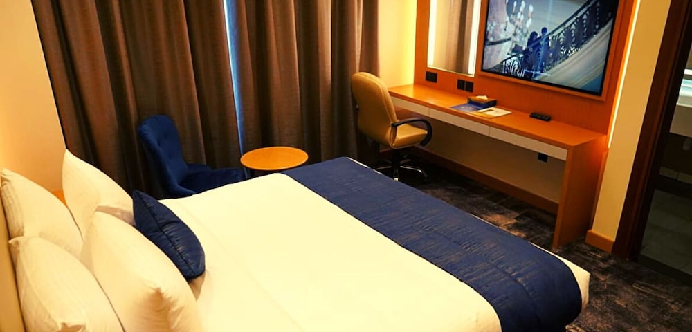 

Napoli - Sharjah - AL HAYAT HOTEL