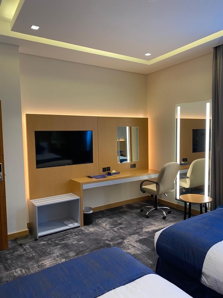 

Napoli - Sharjah - AL HAYAT HOTEL