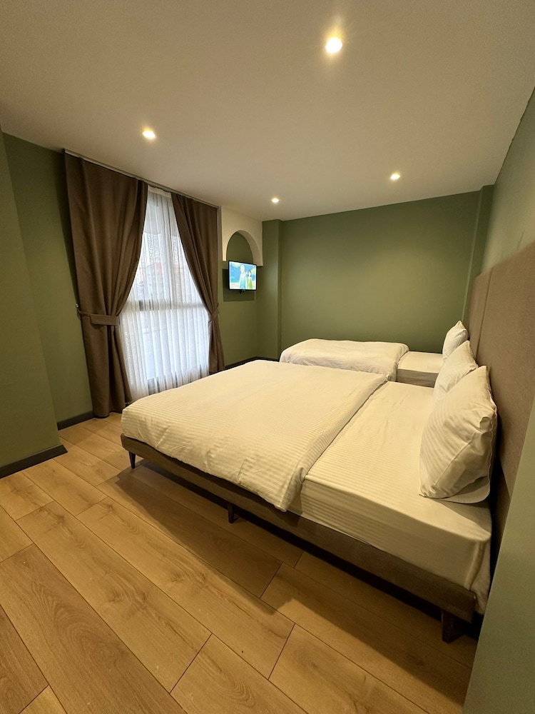 

Bari - Istanbul, New Airport - Heaven Inn Hotel-İstanbul Airport