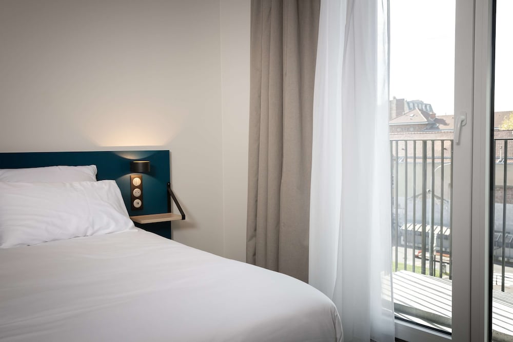 

Milano - Clichy - Best Western 11BAUER Paris Saint-Ouen