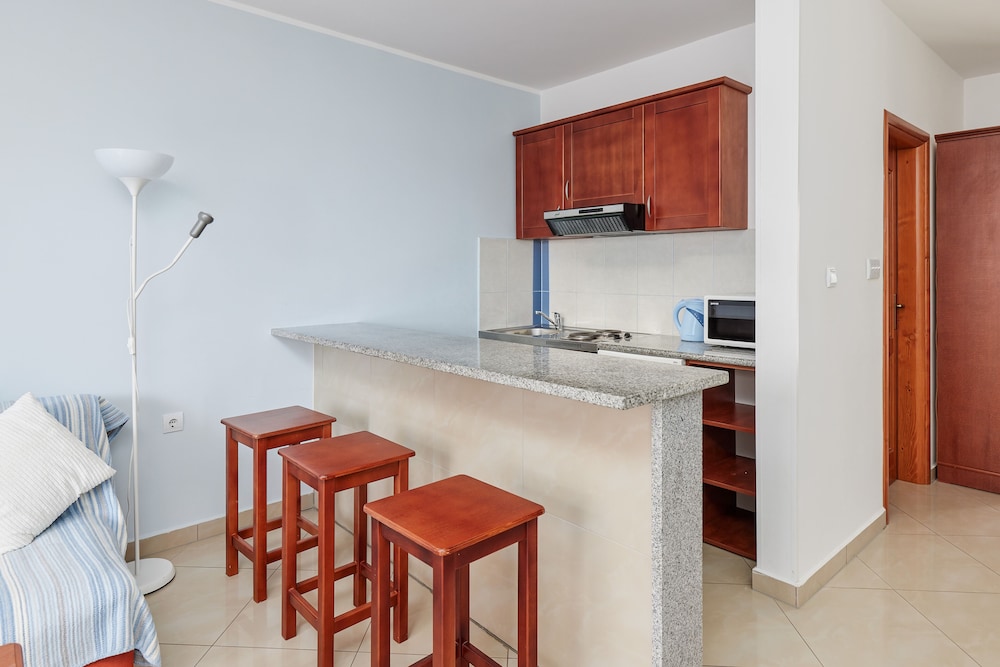 

Milano - Kamenari - Rosic Apartments Tivat