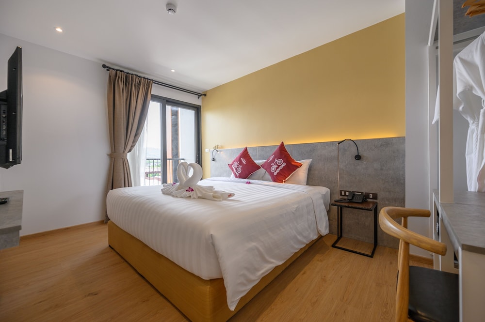 

Bologna - Si Sunthon - Tour De Phuket Hotel - SHA Plus