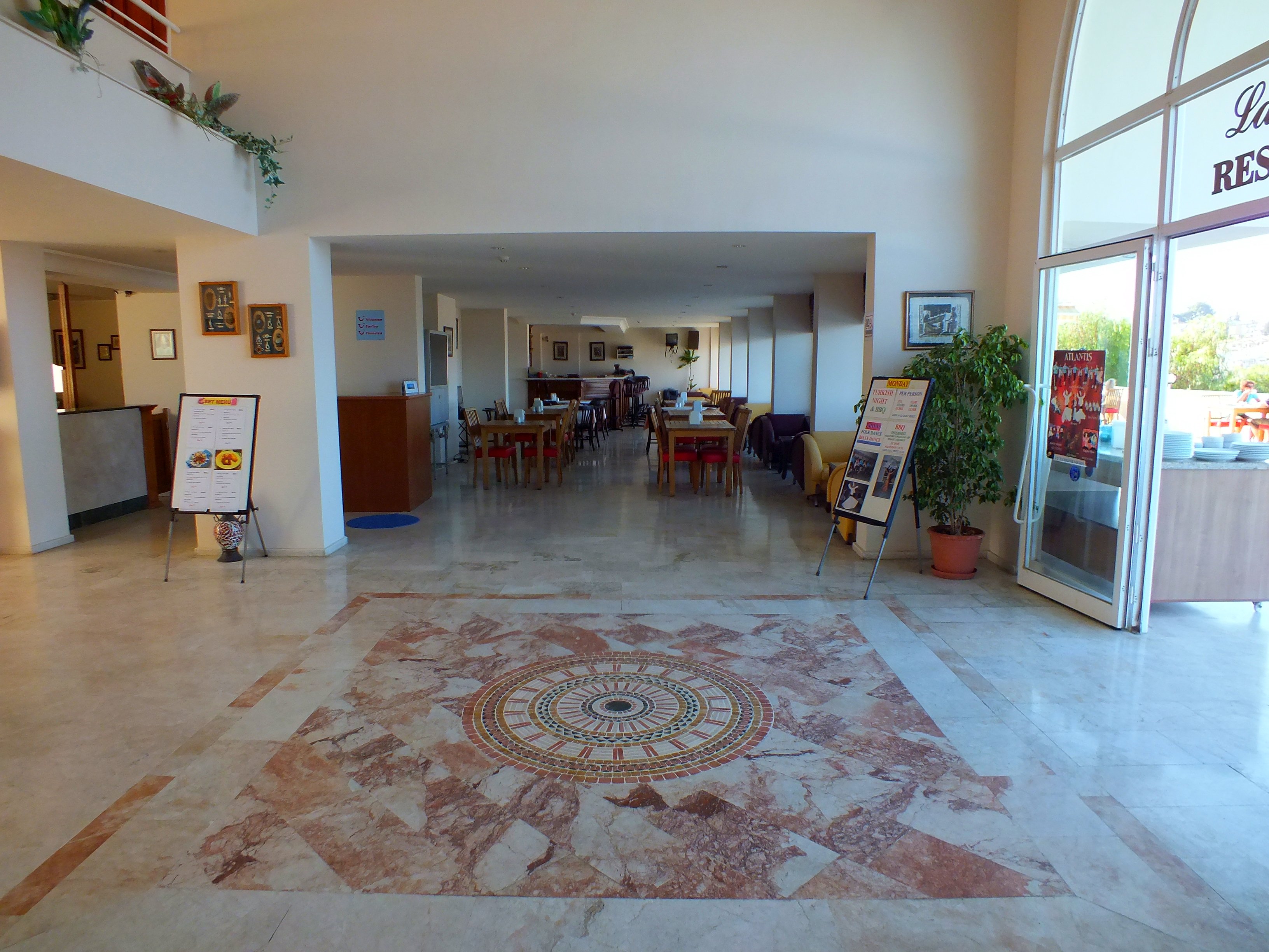 

Venezia - Kusadasi - Tuntas Family Suites Kusadasi
