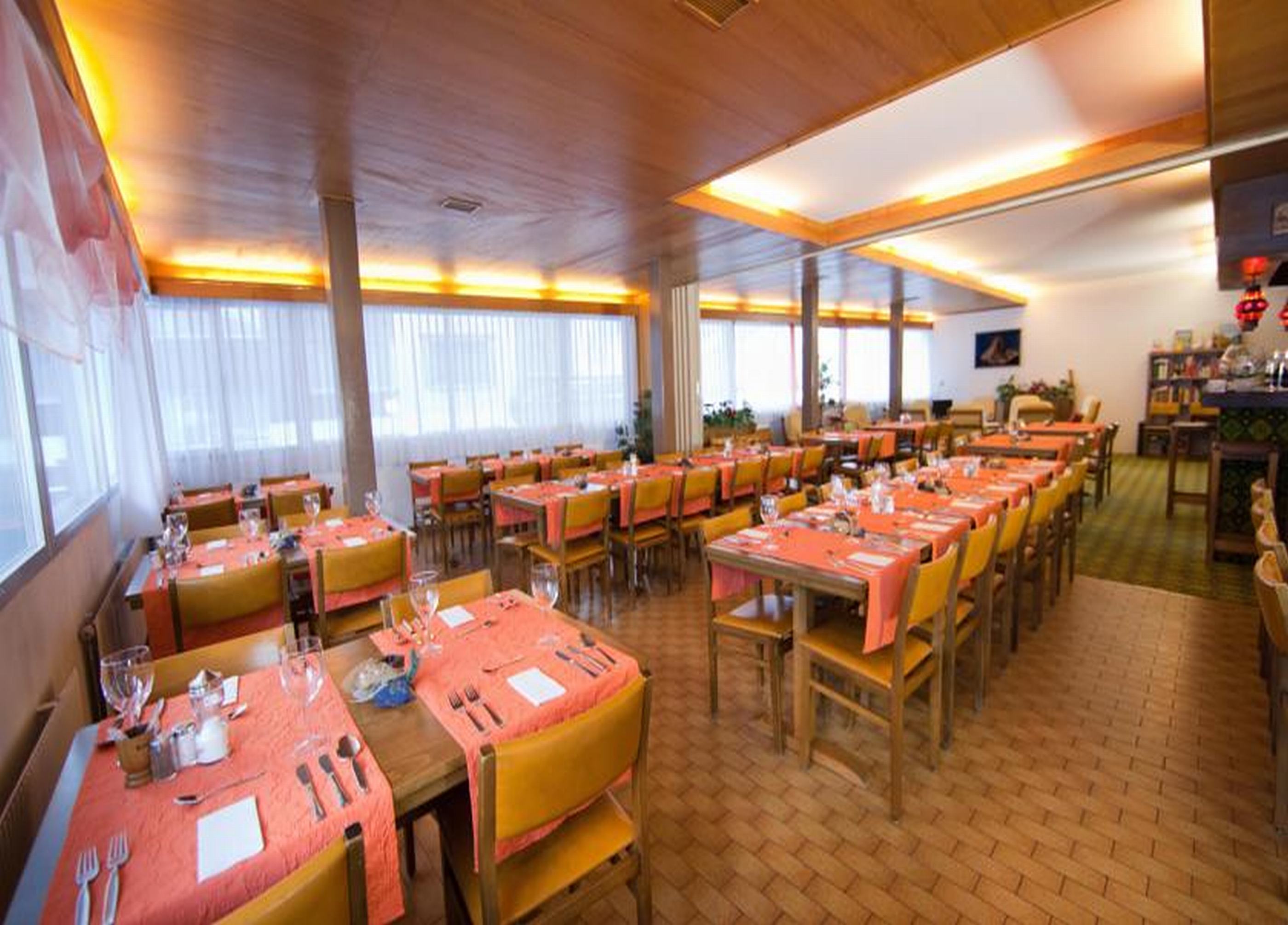 

Napoli - Zermatt - Hotel Mountime