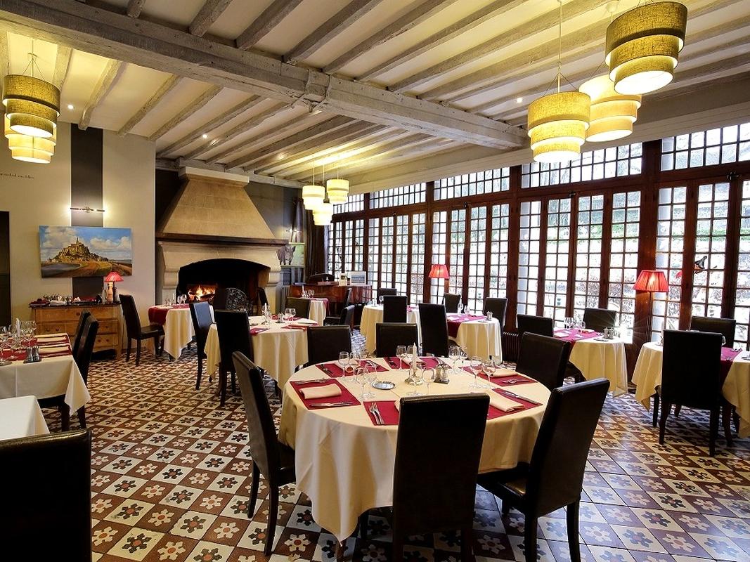 Relais Saint Louis, Logis