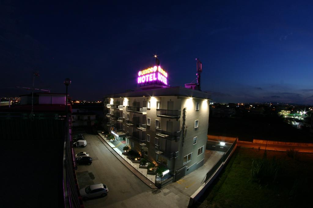 

Venezia - Casalnuovo di Napoli - Hotel Luxor