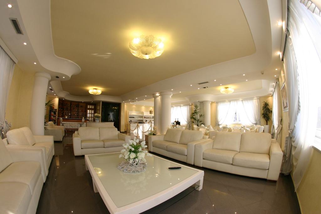 

Milano - Caivano - Hotel Luxor