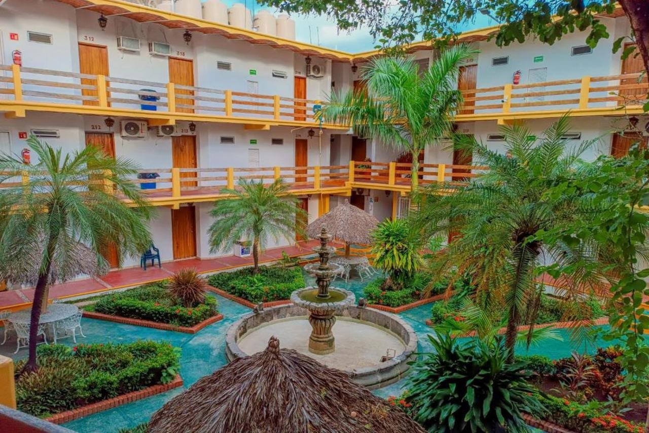 

Bari - Rincon de Guayabitos - Bungalows As De Oros