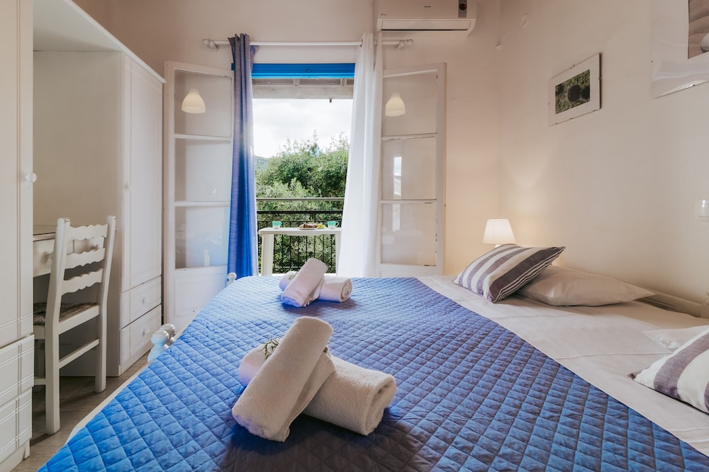 

Napoli - Kassiopi - Sunflower Apartments & Studios