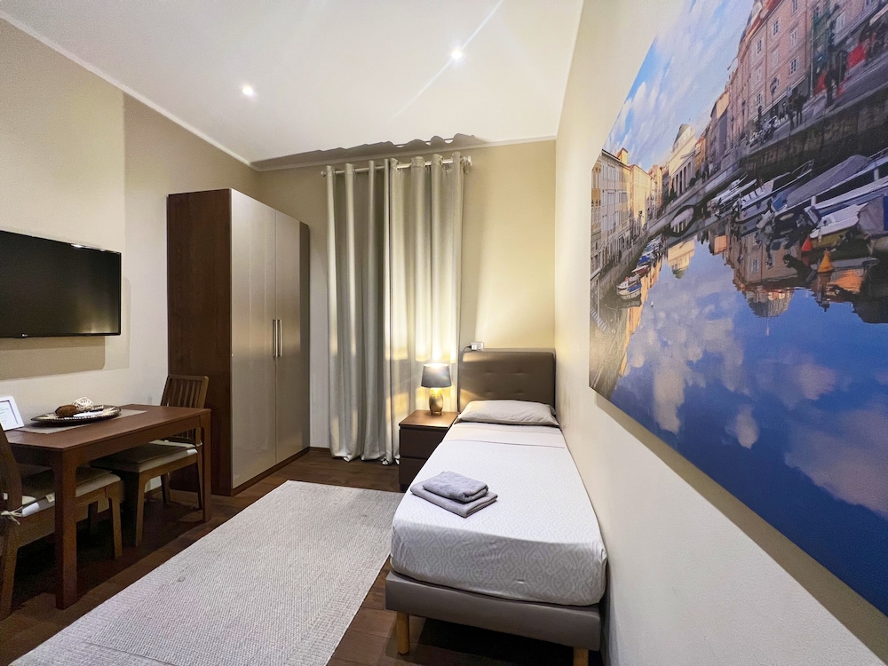 

Milano - Trieste - Miramare Luxury Suites