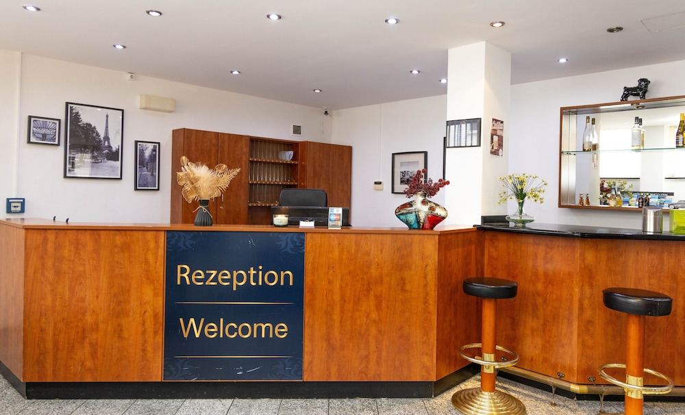 

Roma - Francoforte sul Meno - Hotel Rossija