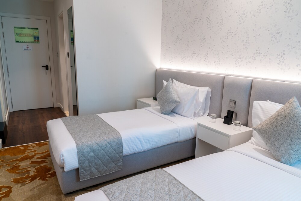 

Olbia - Dubai - eStay Hotel