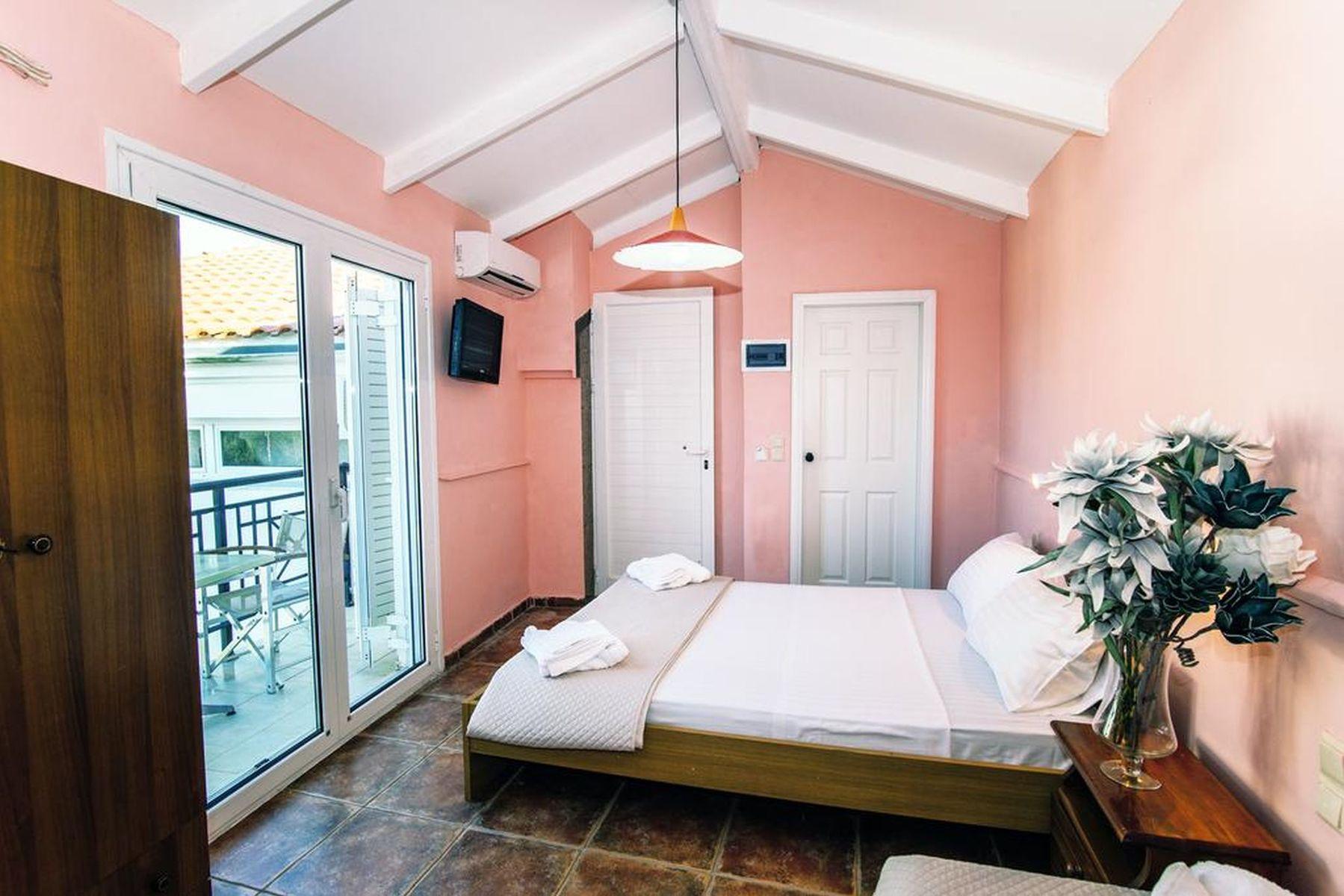 

Milano - Tsilivi - Hotel Aura