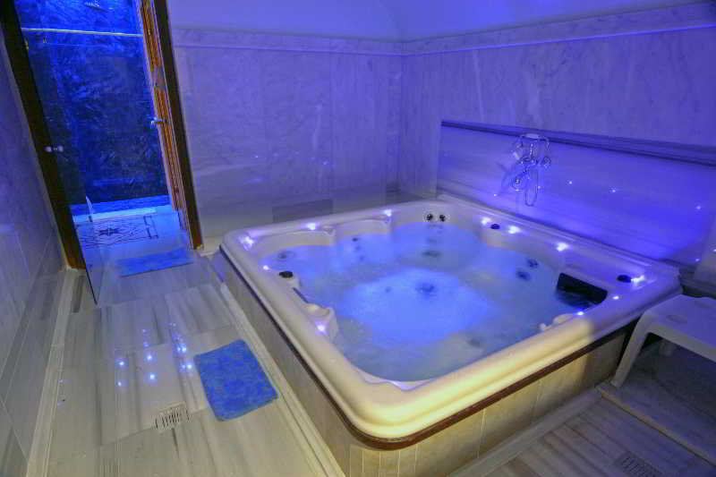 

Bologna - Ialyssos - Kassandra Hotel