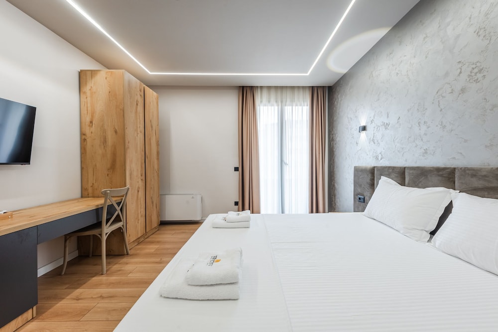 

Pisa - Durrës - Relax Inn Hotel Durres