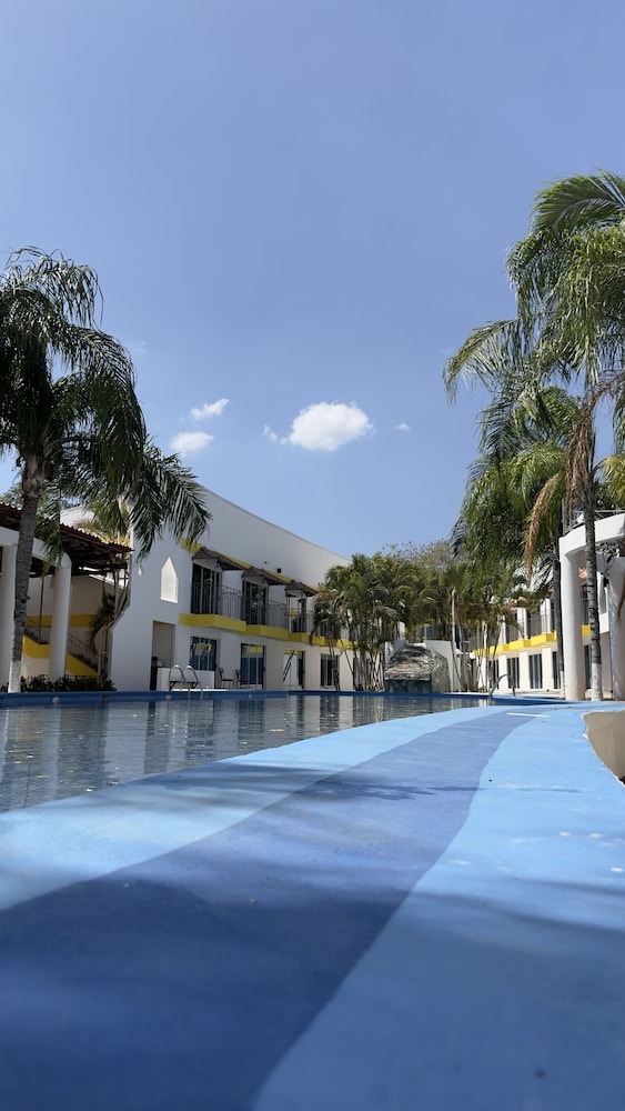 

Roma - Playa Flamingo - The Ivy Resort & Casino Costa Rica