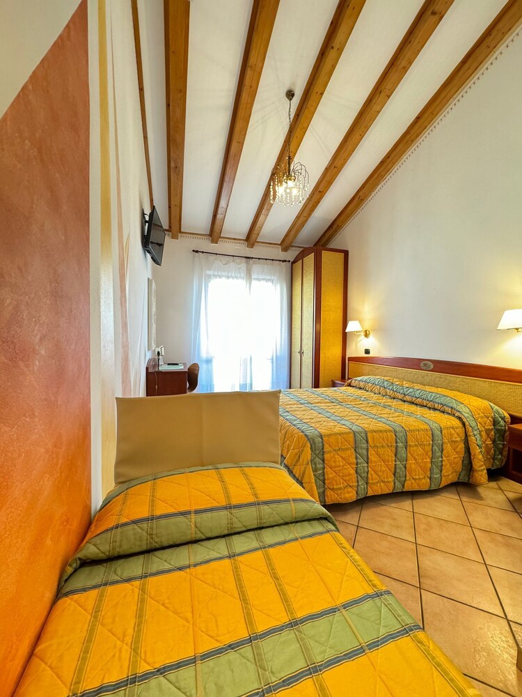 

Milano - Affi - Hotel Romantic