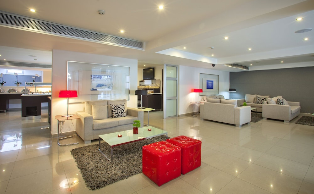 

Bari - Larnaca - Amorgos Boutique Hotel