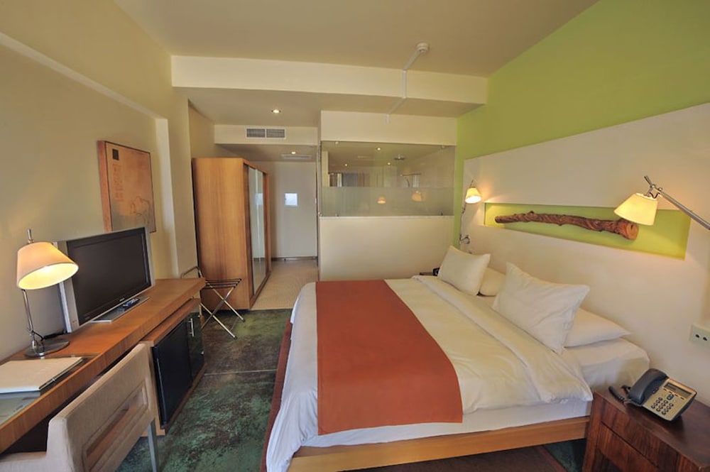 

Milano - Perivolia - E-Hotel Larnaca Resort & Spa