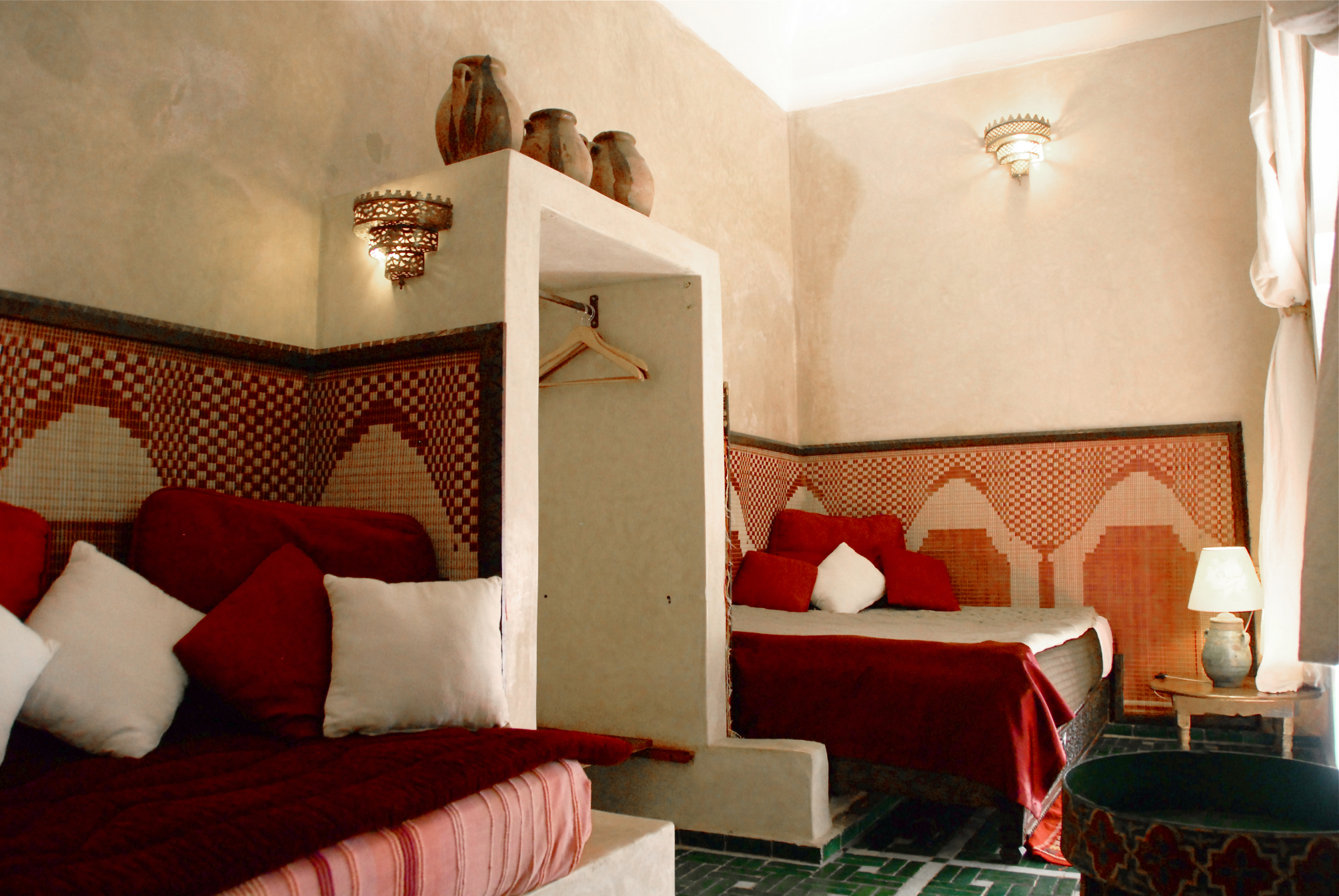 Chambre standard avec douche non fumeur vue sur le patio