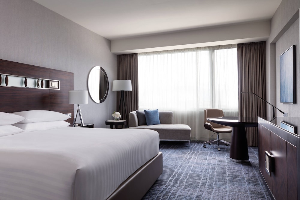 

Roma - Lantau Island - Hong Kong SkyCity Marriott Hotel