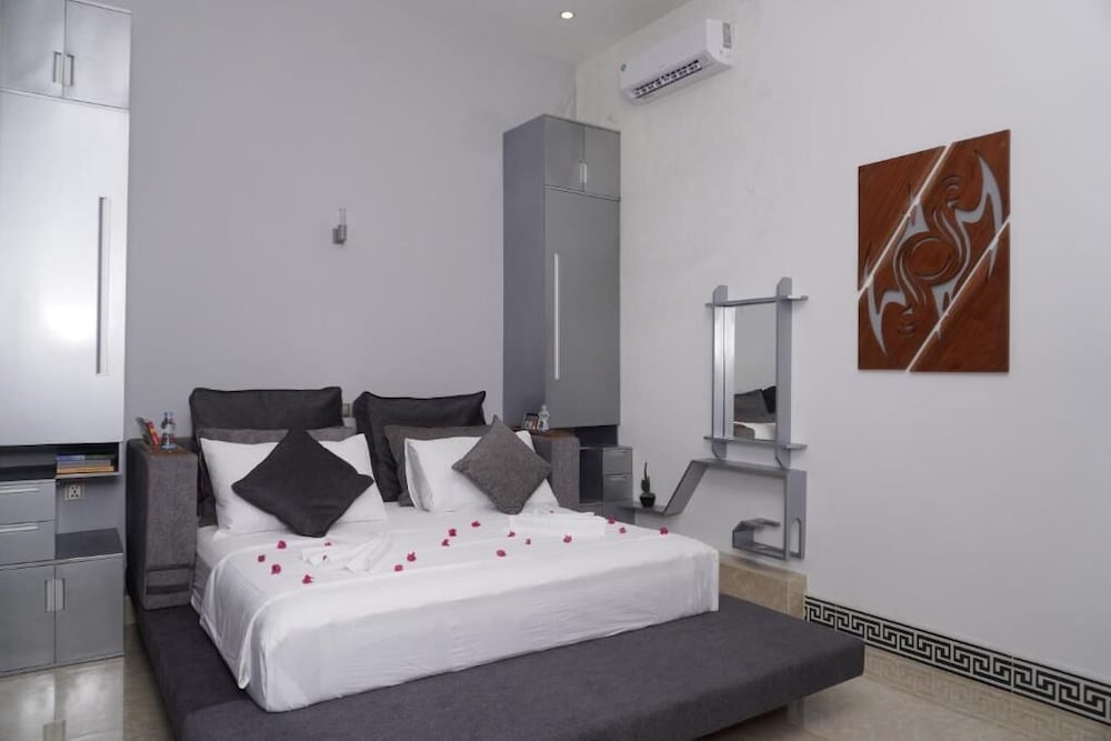 

Milano - Unawatuna - Fortview International Hotel