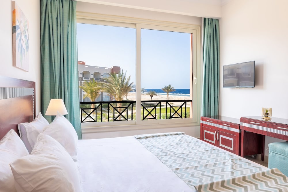 

Napoli - Port Ghalib - Oyster Bay Beach Suites