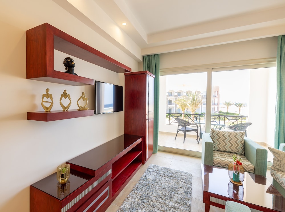 

Verona - Port Ghalib - Oyster Bay Beach Suites