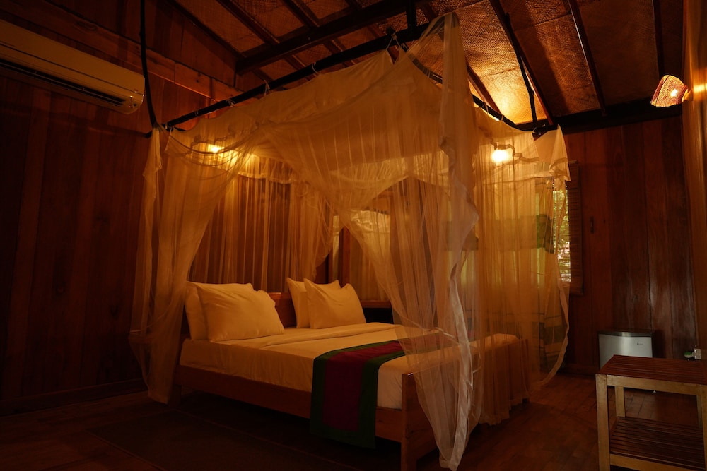 

Roma - Wadduwa - Lake Resort Bolgoda