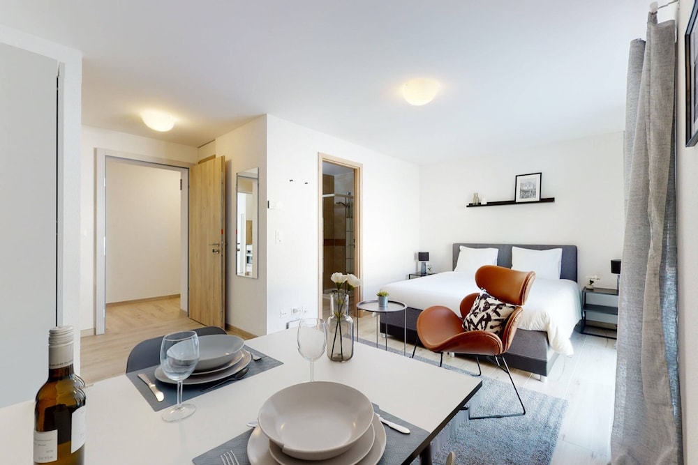

Verona - Leysin - Nonanteneuf Appart-hôtel - Aigle