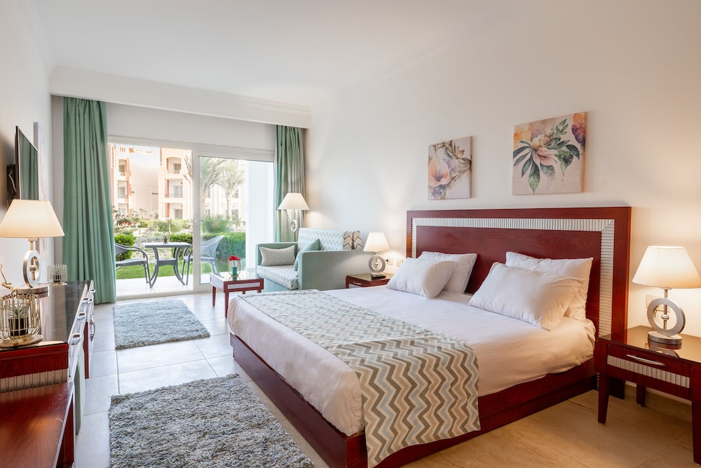 

Verona - Port Ghalib - Oyster Bay Beach Suites