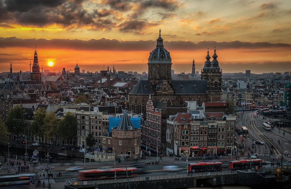 

Palermo - Schiphol - Hotel Fogo Amsterdam