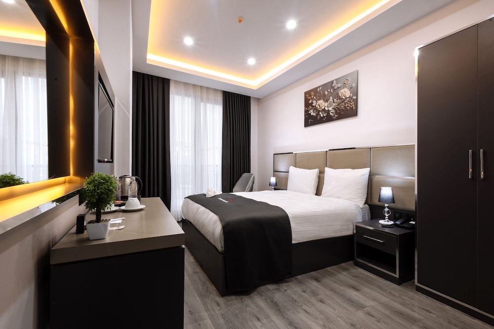 

Milano - Istanbul, New Airport - Meyzi Hotel