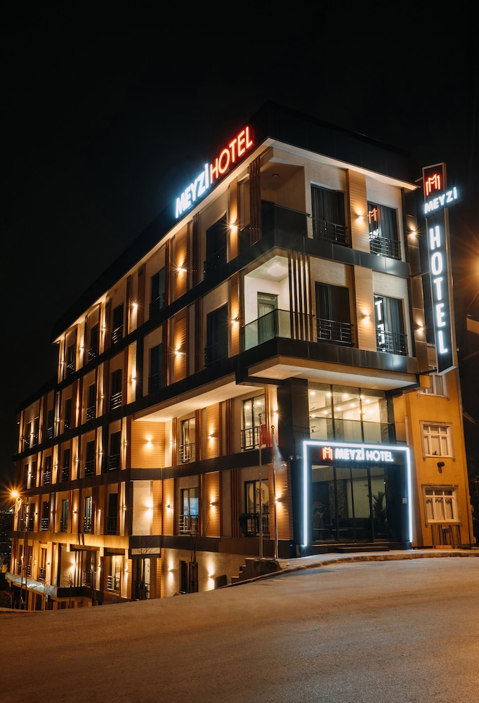 

Bologna - Istanbul, New Airport - Meyzi Hotel
