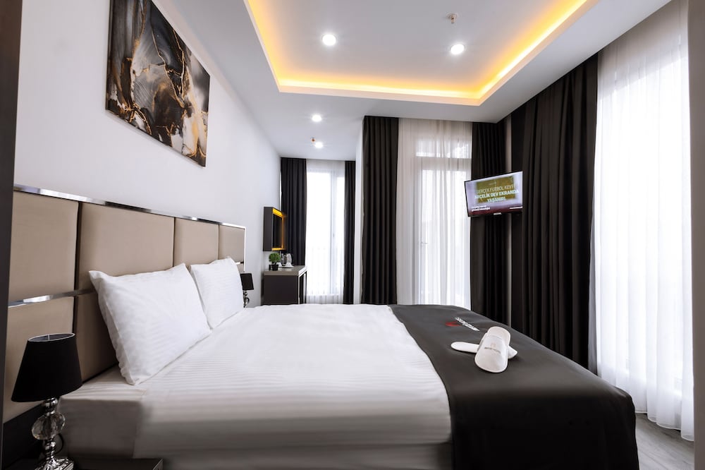 

Milano - Istanbul, New Airport - Meyzi Hotel
