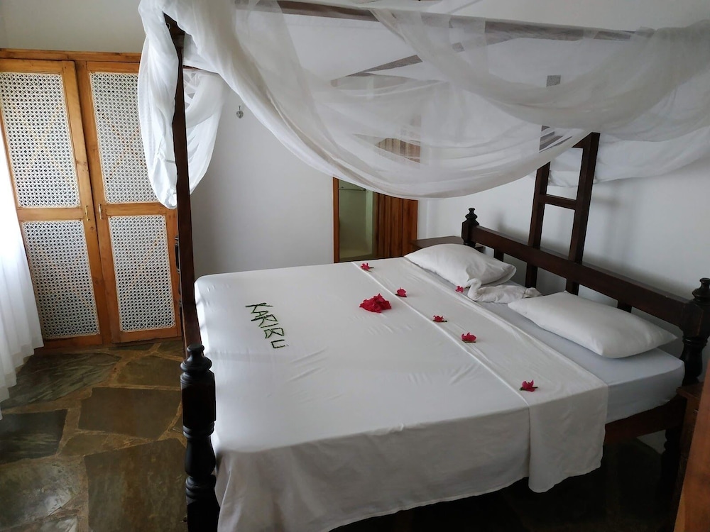 

Verona - Marafiki - Silver sand beach hotel