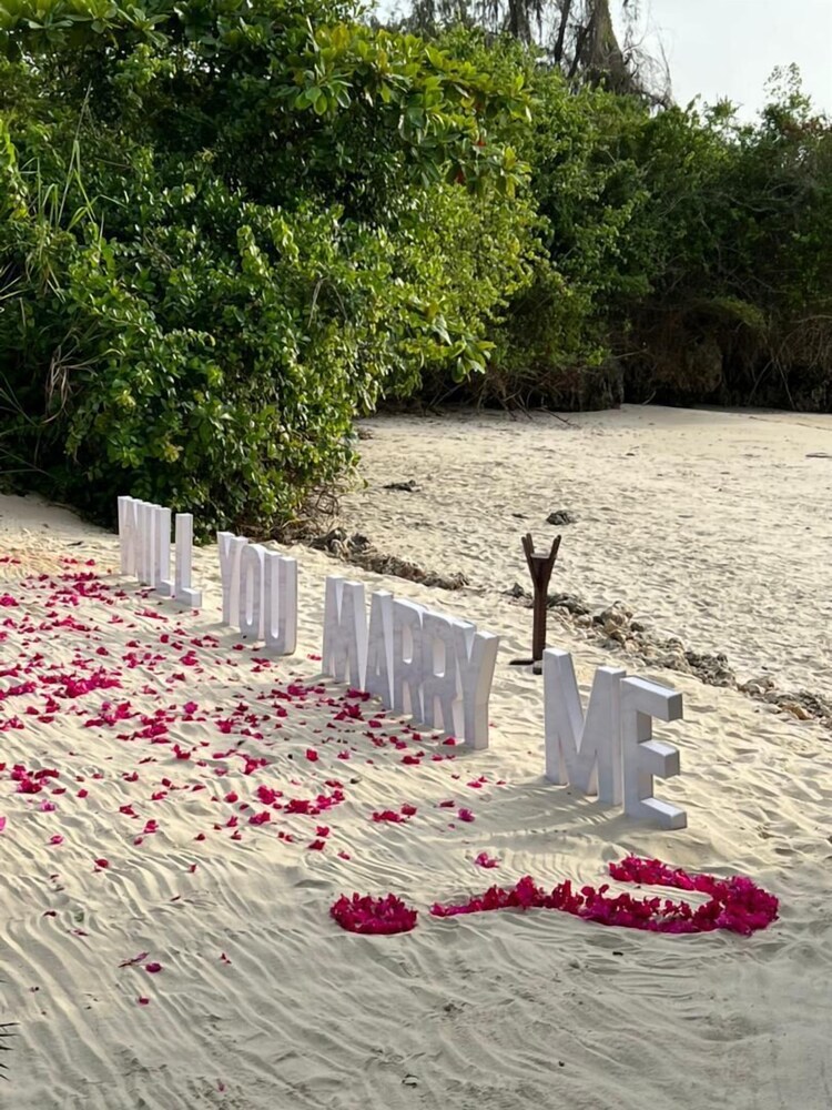 

Napoli - Mangapwani - Zanzi Resort