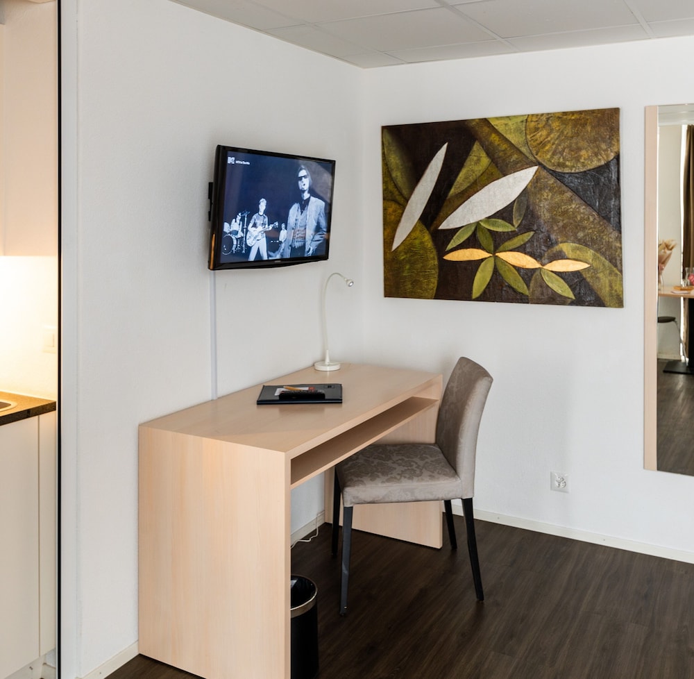 

Napoli - Berna - Los Lorentes Hotel Bern Airport