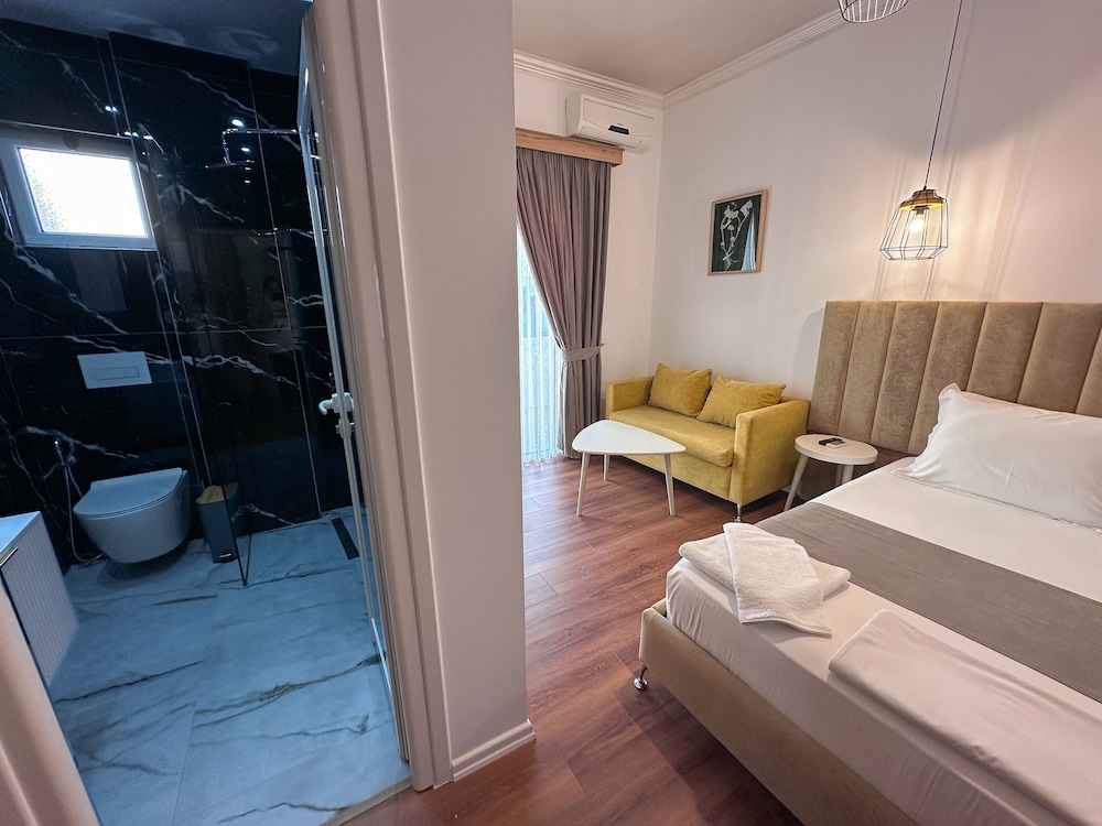 

Torino - Ksamil - Hotel Murati