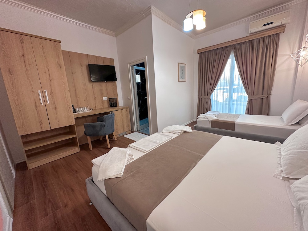 

Brindisi - Ksamil - Hotel Murati