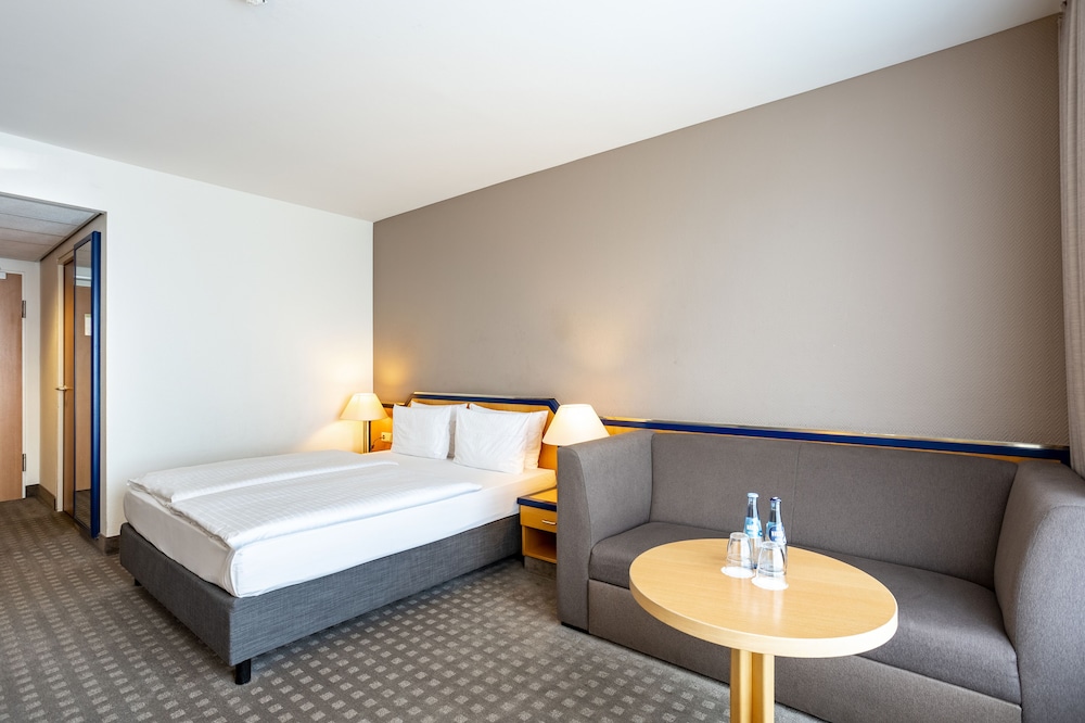 

Roma - Amburgo - HI Hotel International Hamburg