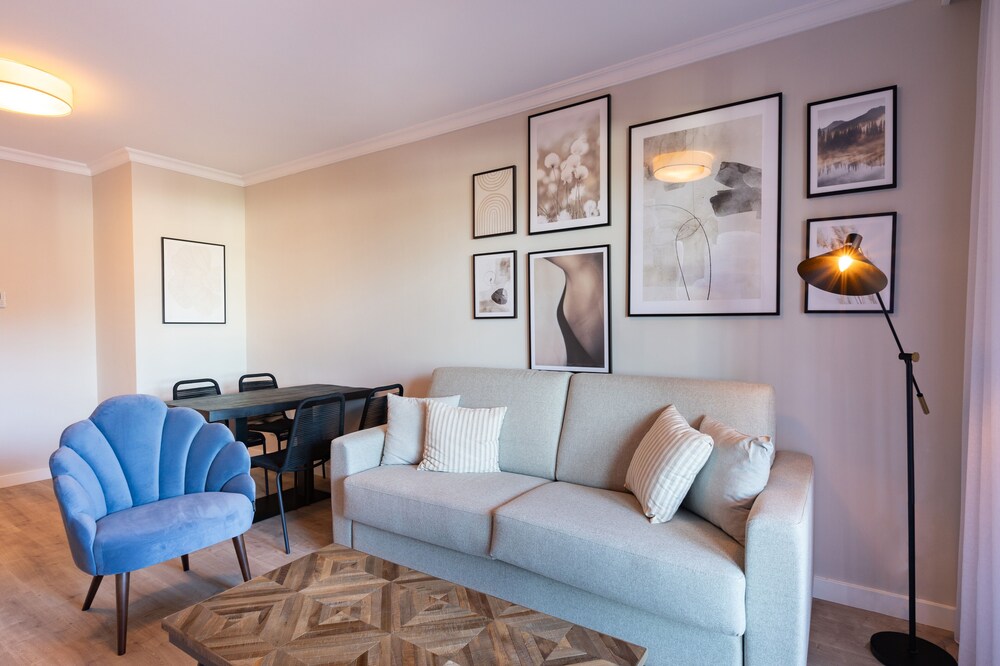 

Catania - Estepona - Royal Marbella Golf Resort