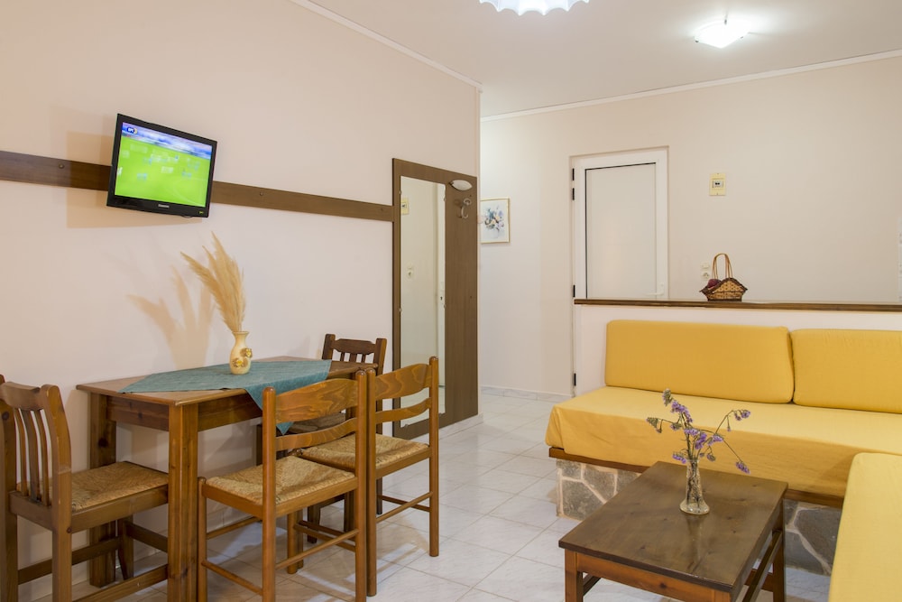 

Bologna - Marmari - Byron Apartments