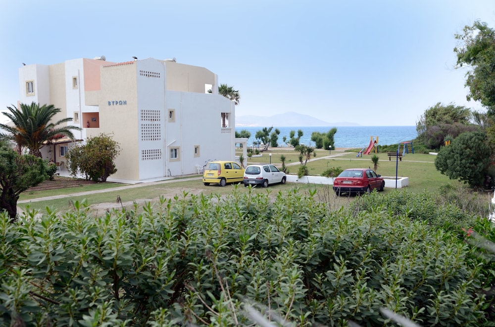 

Verona - Tigaki - Byron Apartments