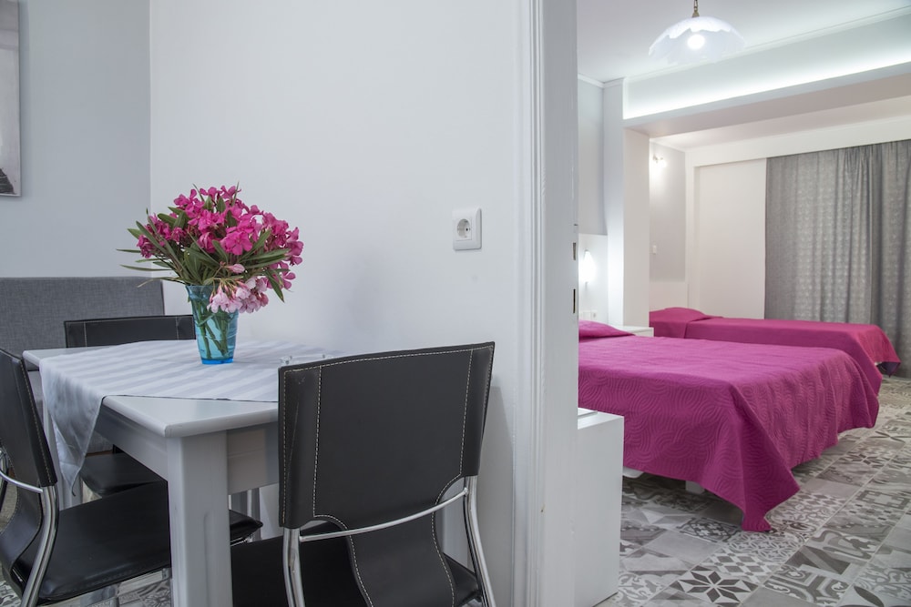 

Firenze - Tigaki - Byron Apartments